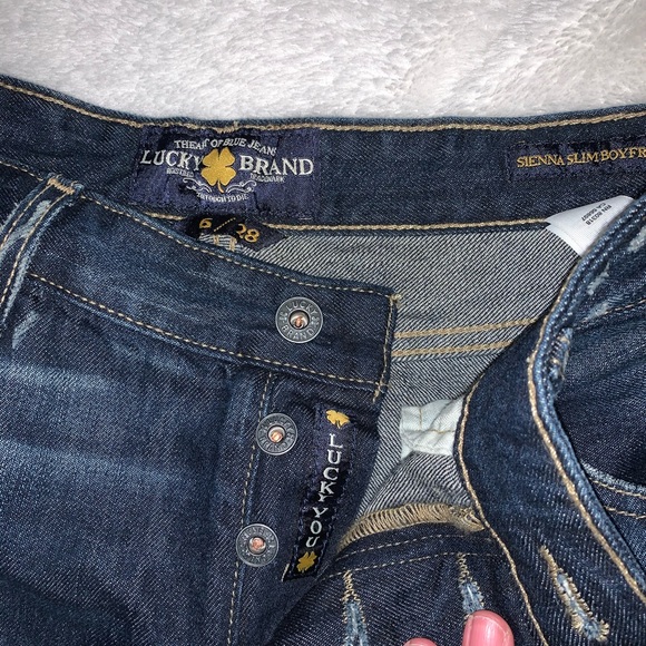 Lucky brand shorts - Picture 2 of 3